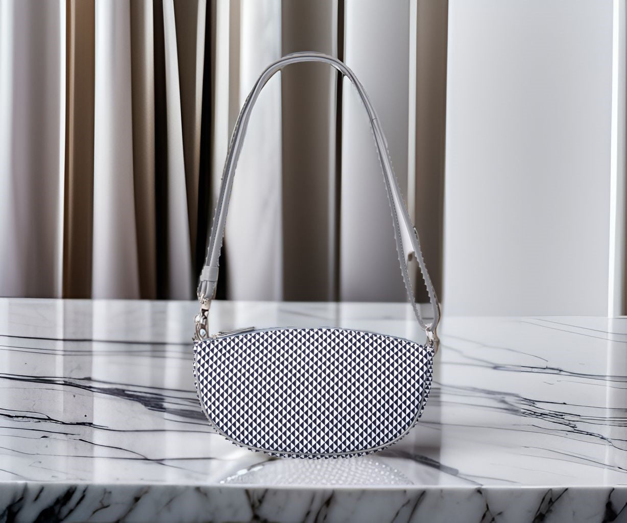 Shoulder pochette, boat-shaped | Navy blue