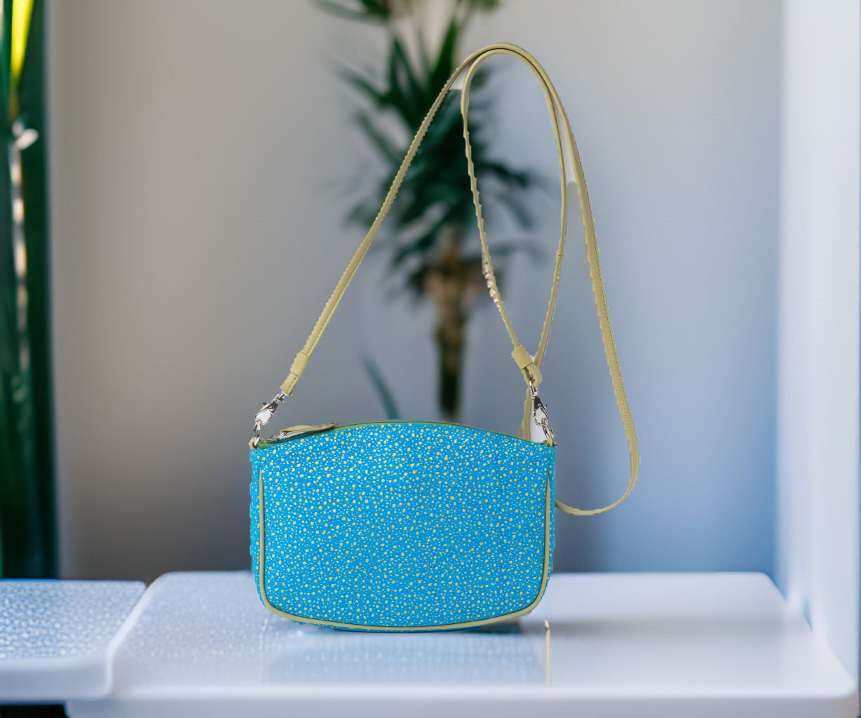 Mallet-shaped shoulder pouch | Turquoise