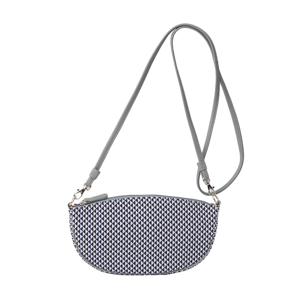 Shoulder pochette, boat-shaped | Navy blue