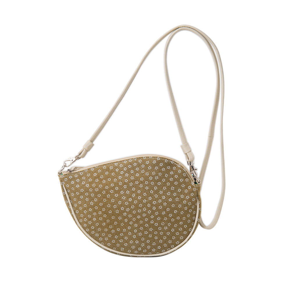 Shoulder pochette in magatama shape | Rikyu brown
