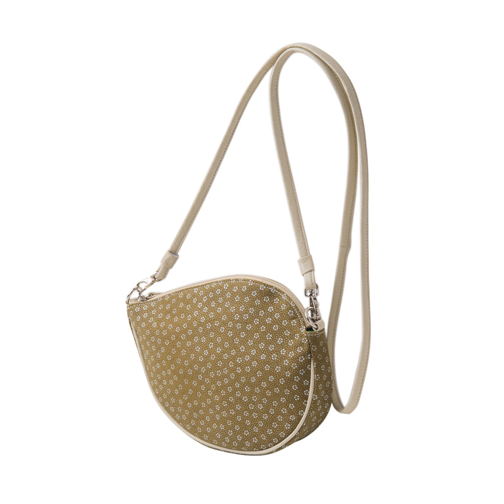 Shoulder pochette in magatama shape | Rikyu brown