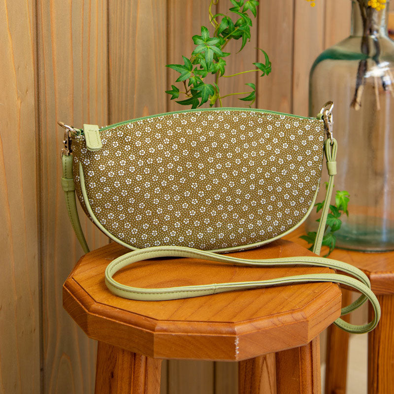 Shoulder pochette, boat-shaped | Rikyu brown