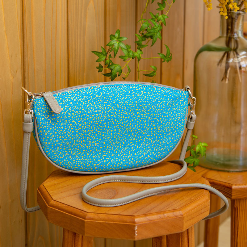 Shoulder pochette boat-shaped | Turquoise