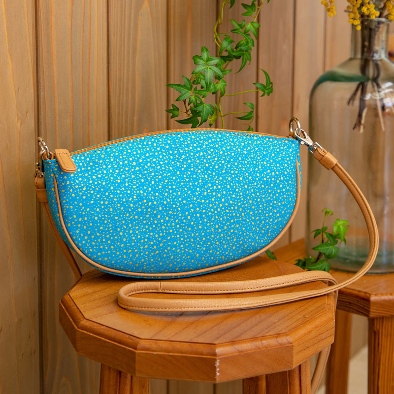 Shoulder pochette boat-shaped | Turquoise