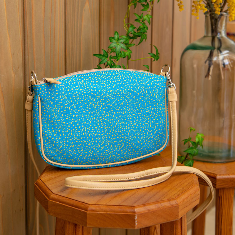 Mallet-shaped shoulder pouch | Turquoise