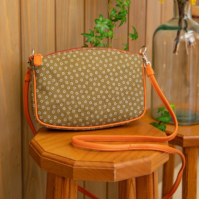 Shoulder pochette mallet shape | Rikyu brown