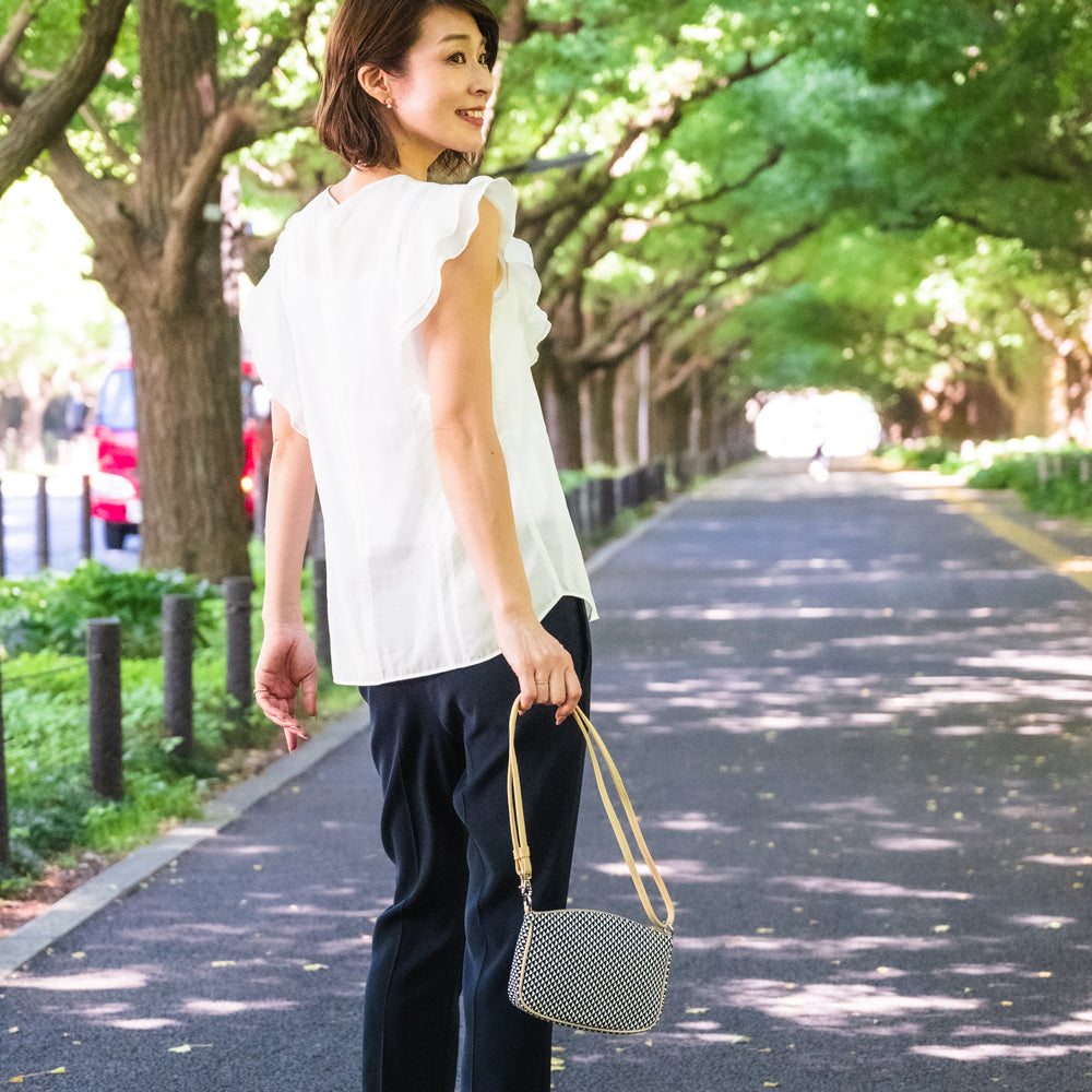 Shoulder pochette mallet-shaped | Navy blue